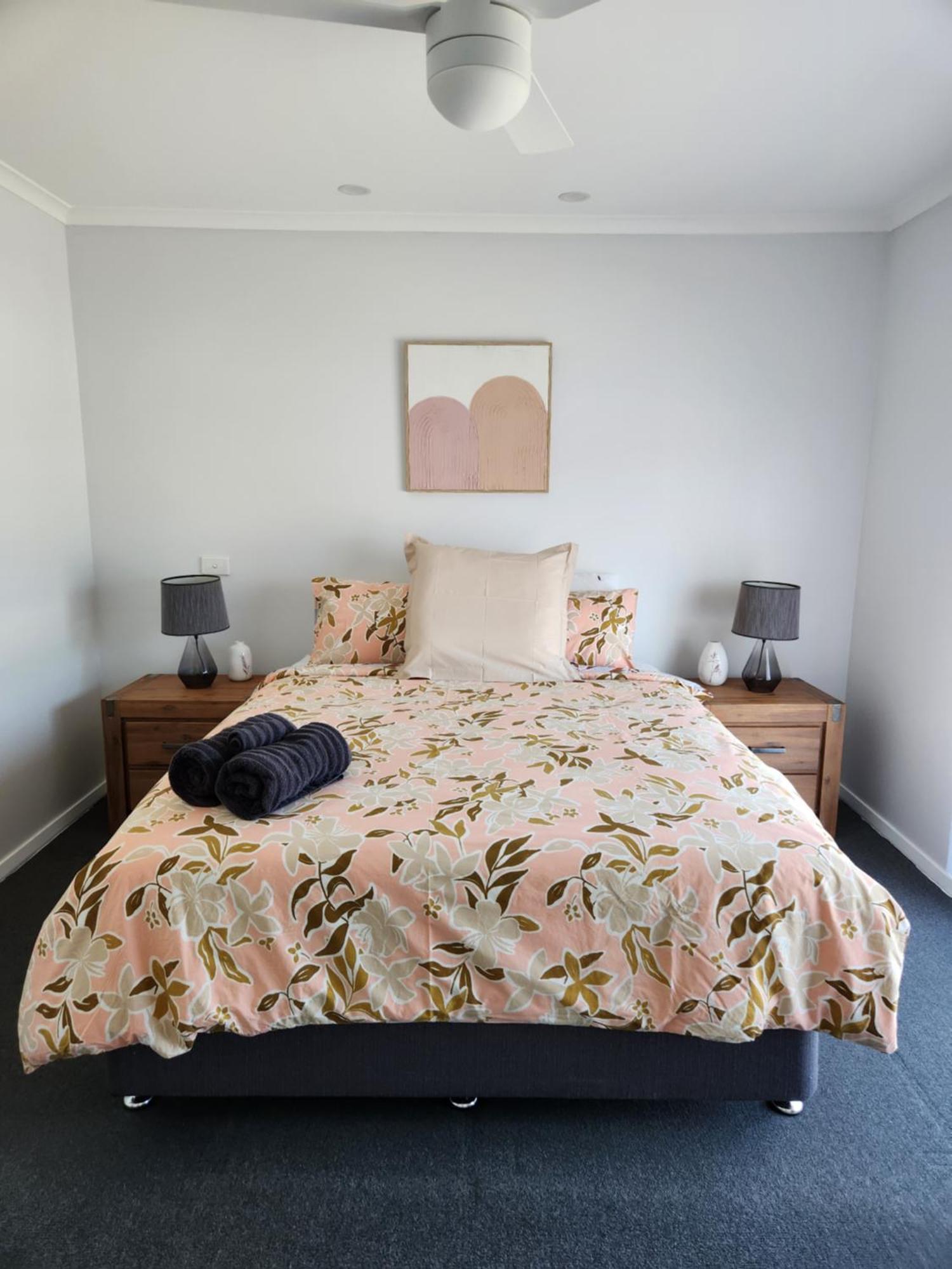 Charming & Convenient 3 Bedroom Holiday home Shepparton