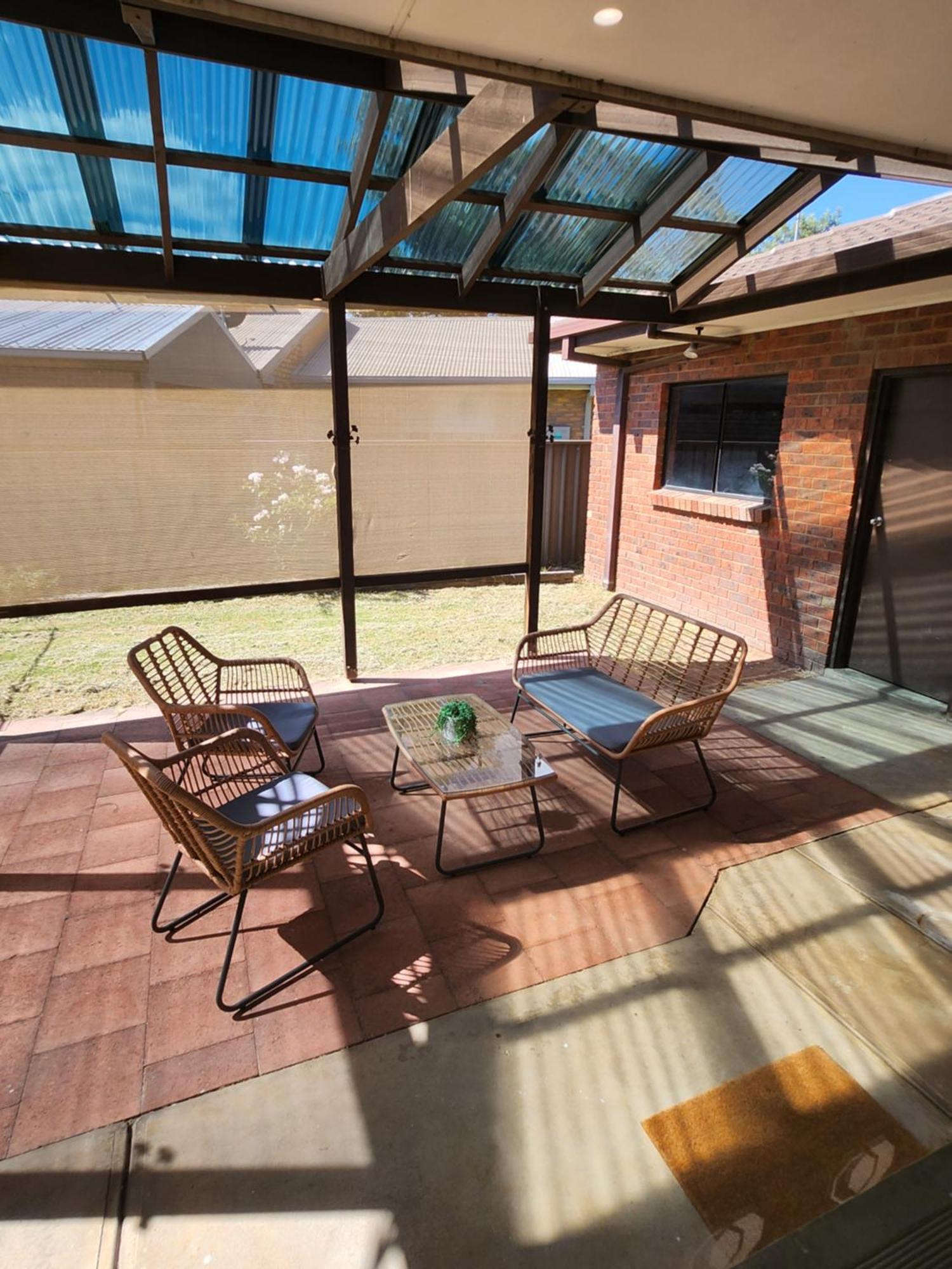 Charming & Convenient 3 Bedroom Holiday home *